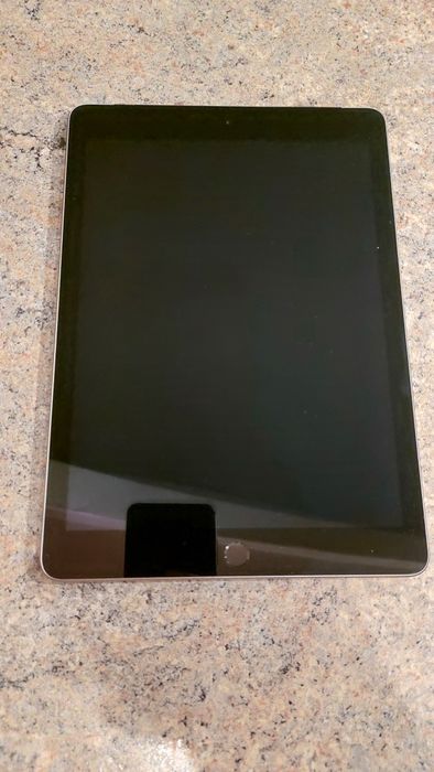 iPad 5 Lte (A1823) б/у