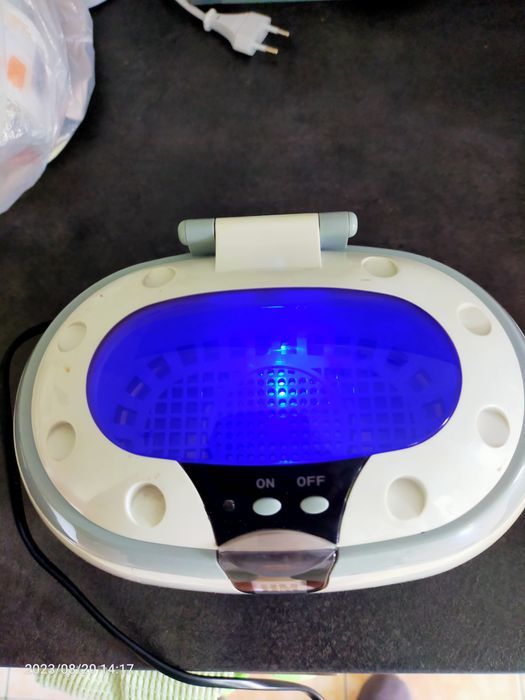 Ultradźwiękowe urządzenie do czyszczenia