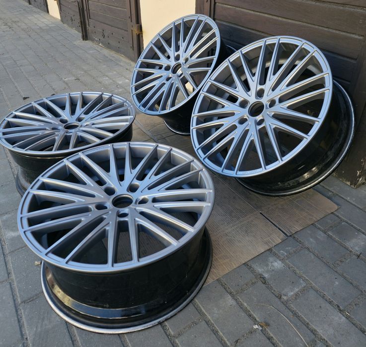 Felgi MOTEC lub OXIMO 19 cali 5x120 BMW E90 E92 E46
