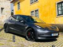 Tesla Model 3 PERFORMANCE