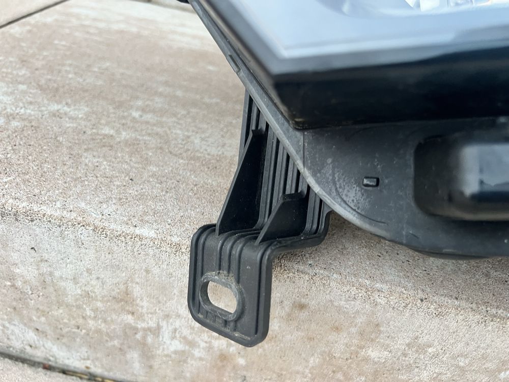 Lampa Renault Master IV lewa idealna oryginał