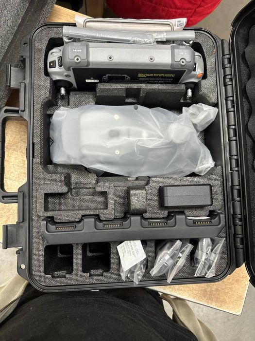 Квадрокоптер DJI Matrice 4T та 4E коптер, дрон Mavic 3Pro FMC, 3T, 3E