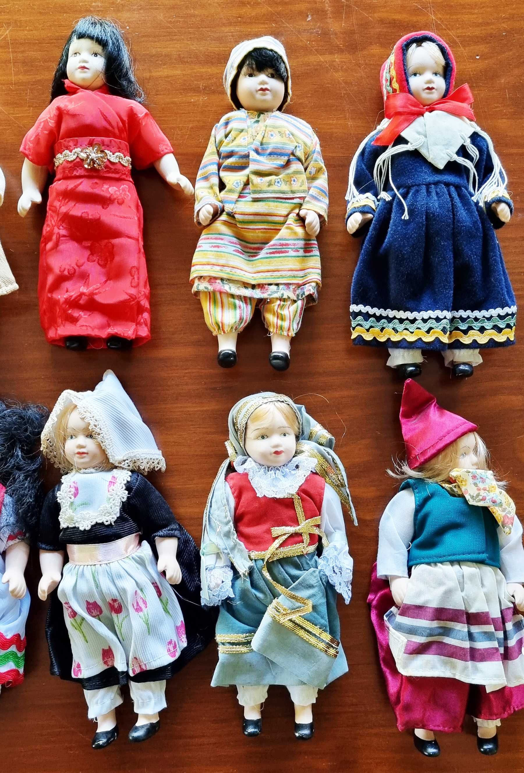 Coleção Bonecas Porcelana - Dolls Of The World