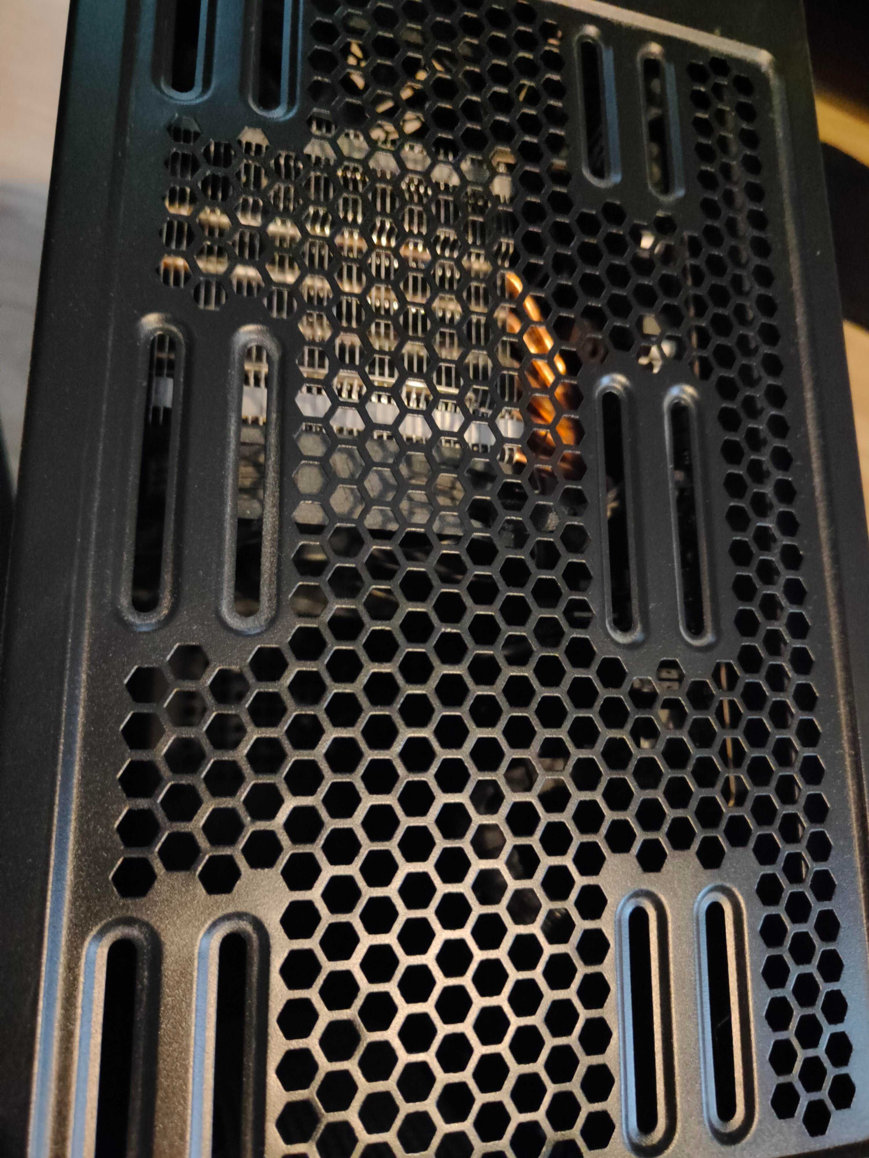 Komputer PC AMD 3200G / 16G DDR-4 / MSI B450M