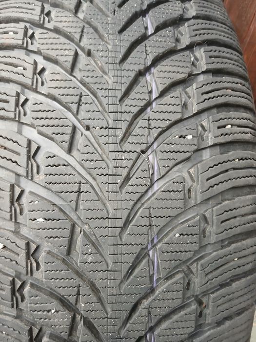 Шини 255 / 55  R20
