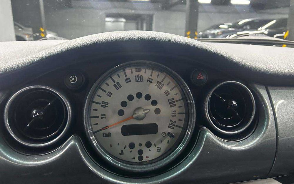 MINI One 2005 року