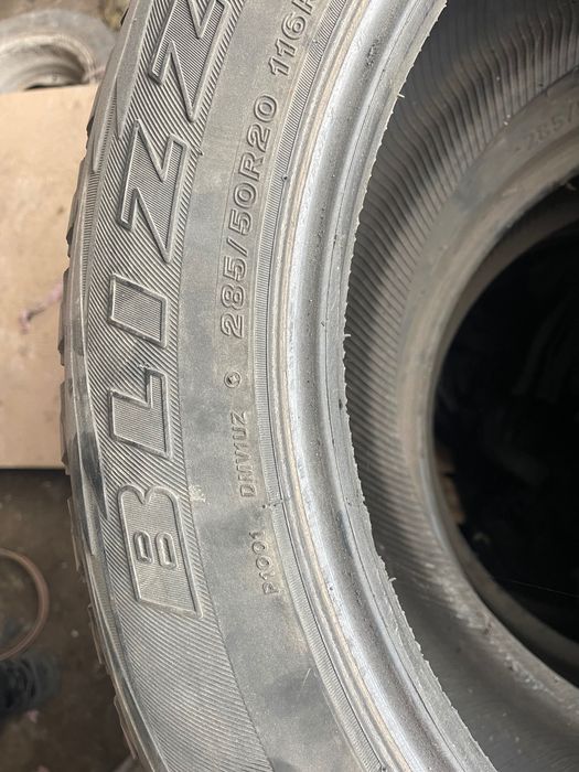 Шини BLIZZAK 285/50R20 б/у