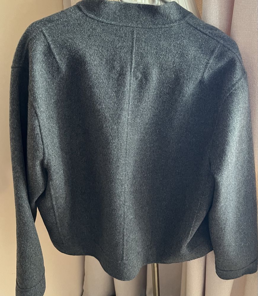 Шерстяной бомбер Massimo Dutti
