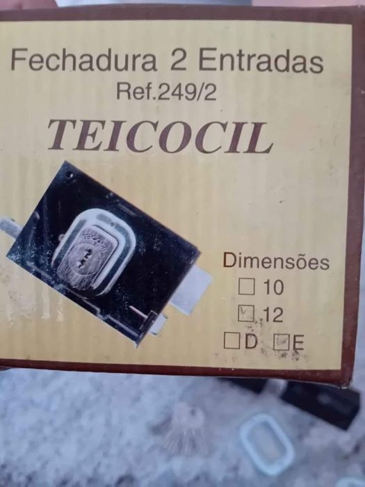 Fechaduras novas.