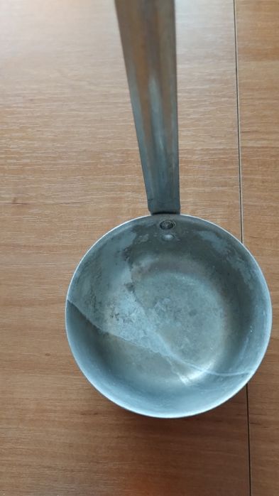 Форми металеві, ополоник алюмінієвий, макогін