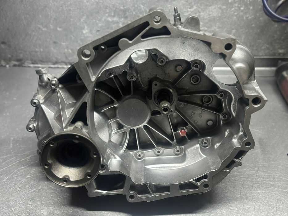 Skrzynia biegów 1.6 mpi 1.6benzyna Audi A3 Skoda Golf V,VI Seat leon