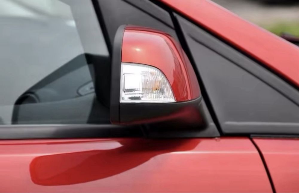 Поворотник в дзеркало ford C-Max поворотник повторитель