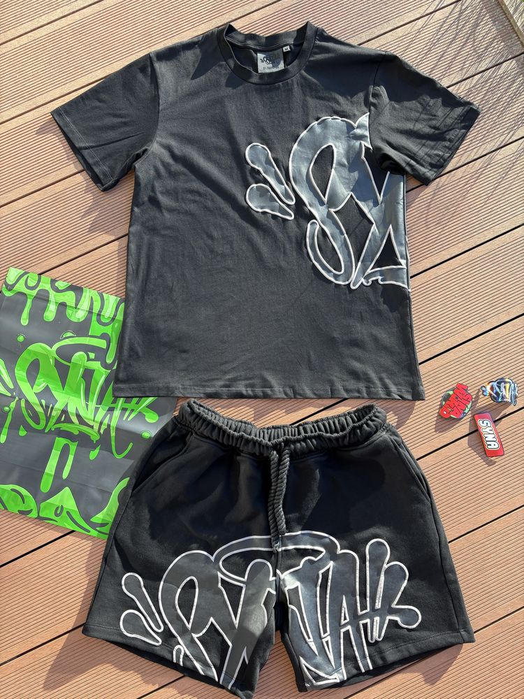 Syna World Logo T-Shirt & Shorts Set (Black) (Krótki dres)