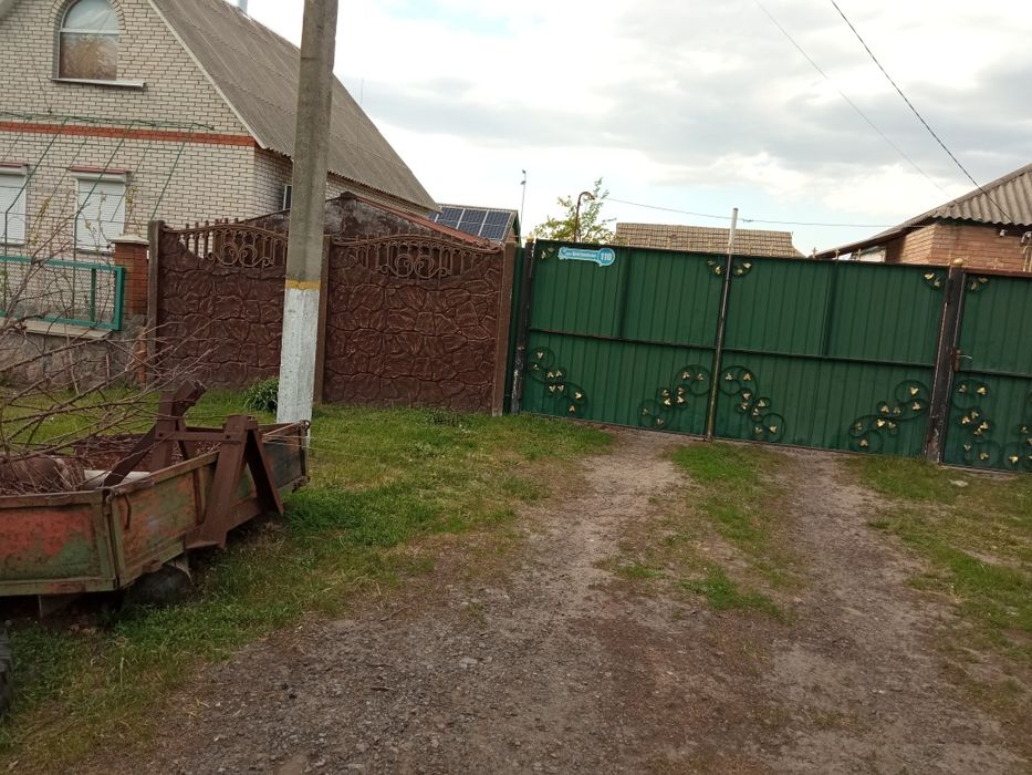 Продам будинок, з велик,учасником,,ціна дог