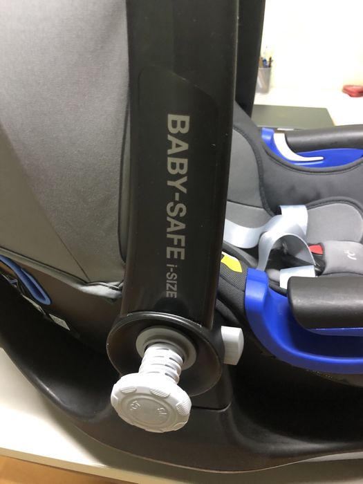Fotelik samochodowy Britax Römer Baby-Safe i-size