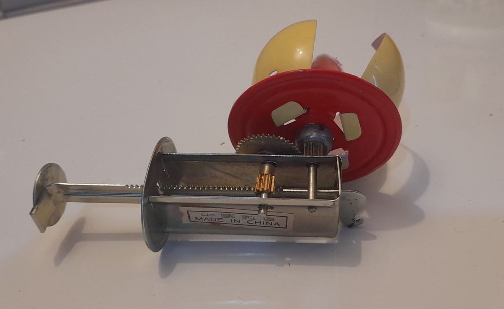 Brinquedo de lata mecânico pai natal com caixa