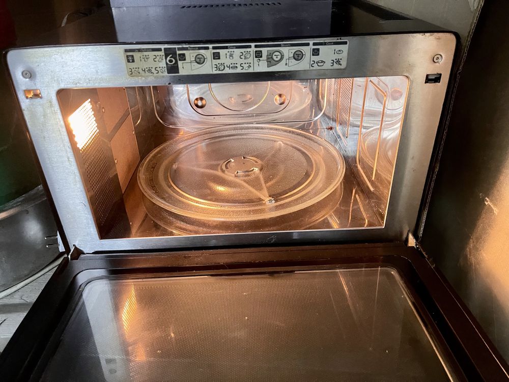 Whirlpool JT 356/BL Kuchnie mikrofalowe wolnostojące Grill para 1000W