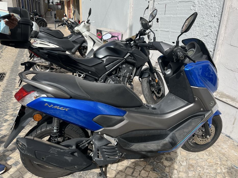 Moto NMAX azul 2018