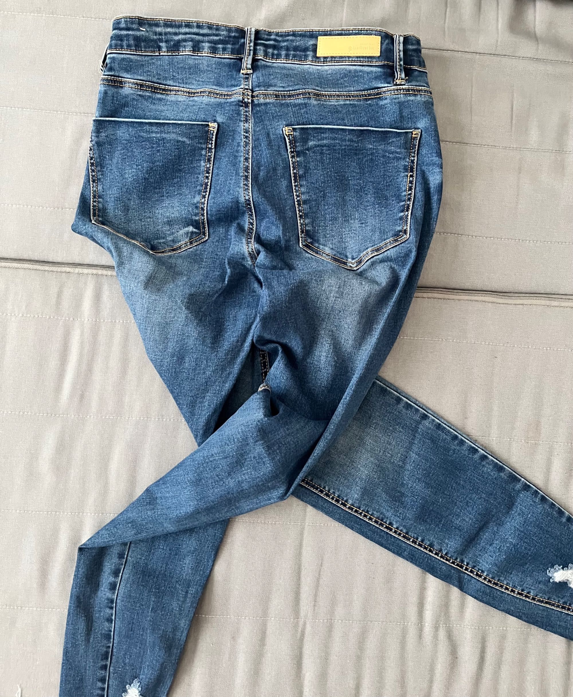 Jeansy damskie STRADIVARIUS