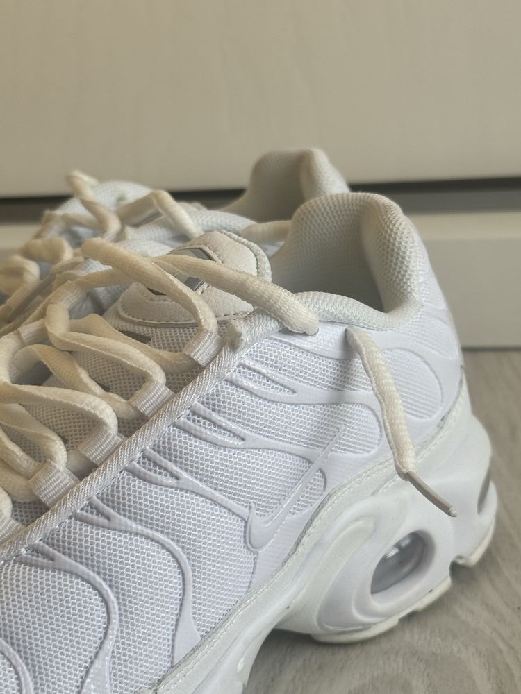 Nike TN Air Max Plus Brancas