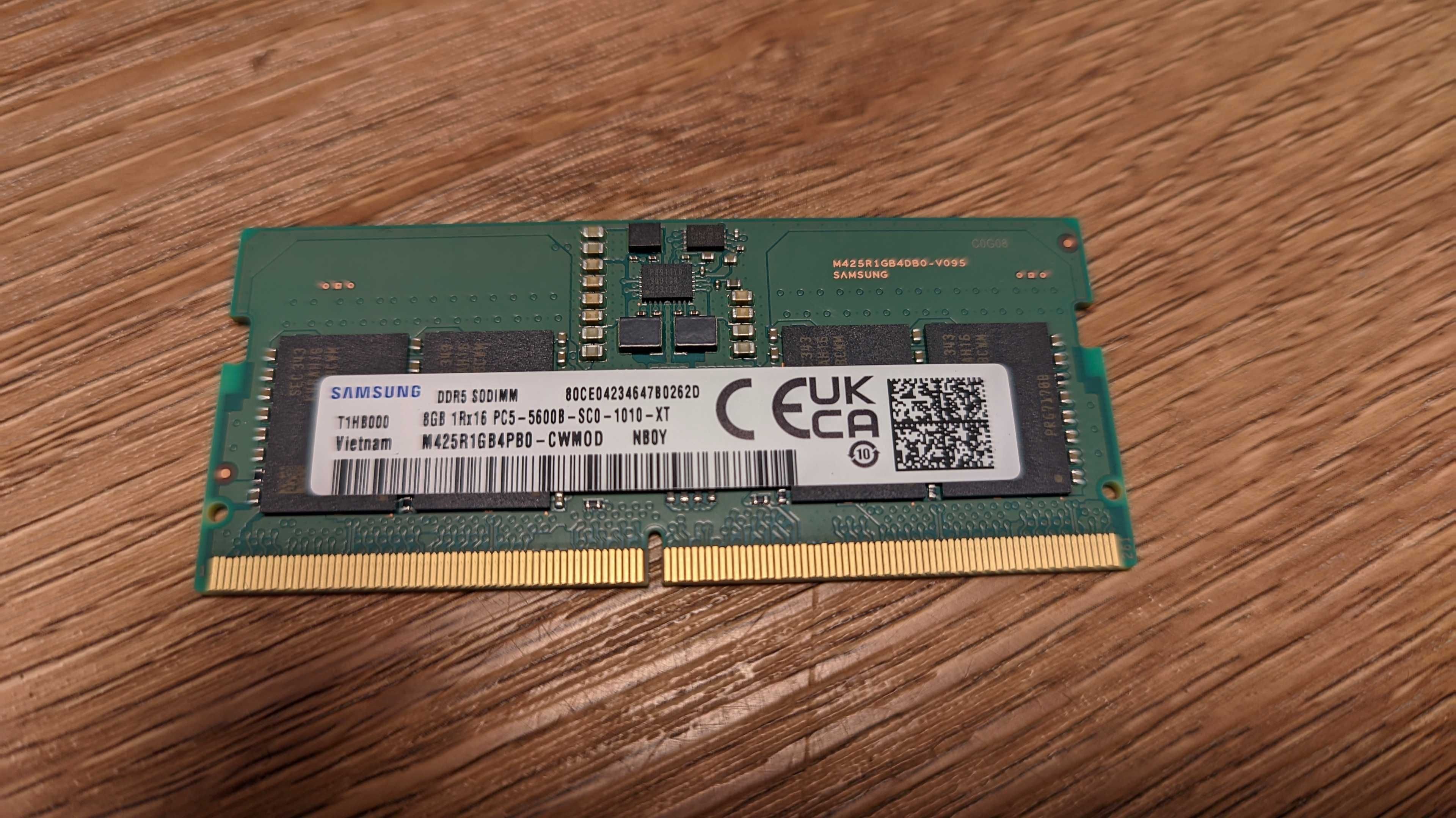 Pamięć RAM 2x Samsung SO-DIMM 8GB DDR5 5600MHz M425R1GB4PB0-CWM0D