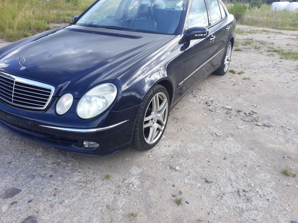 Mercedes E klasa w 211 2.7 cdi na części 359