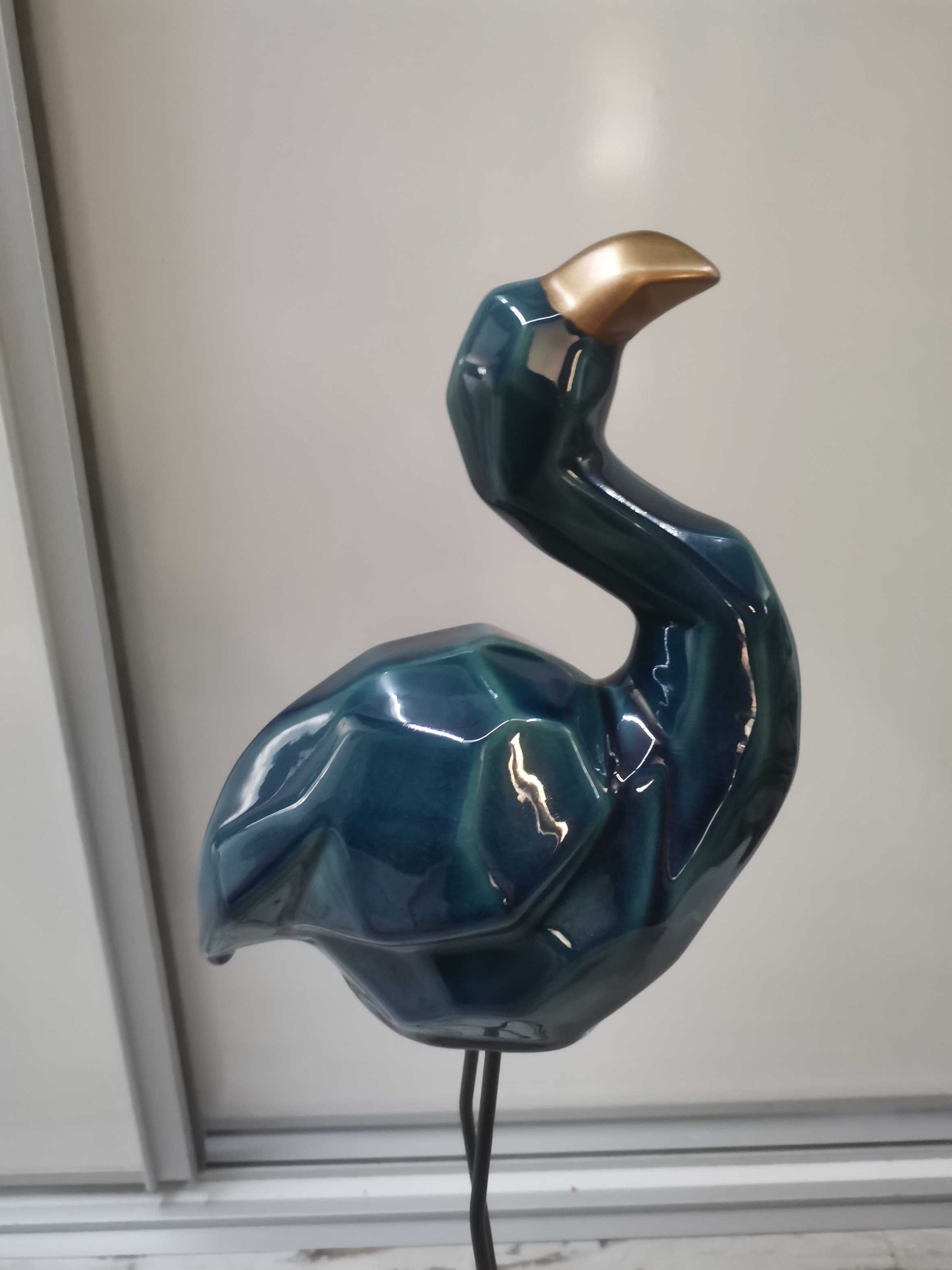 Piękna dekoracja-ptak ceramiczny na metalowych nóżkach, wys. 55 cm
