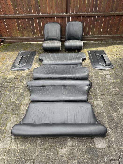 Cześci Fiat 126p (fotele,kanapa,licznik,deska,boczki itp.)