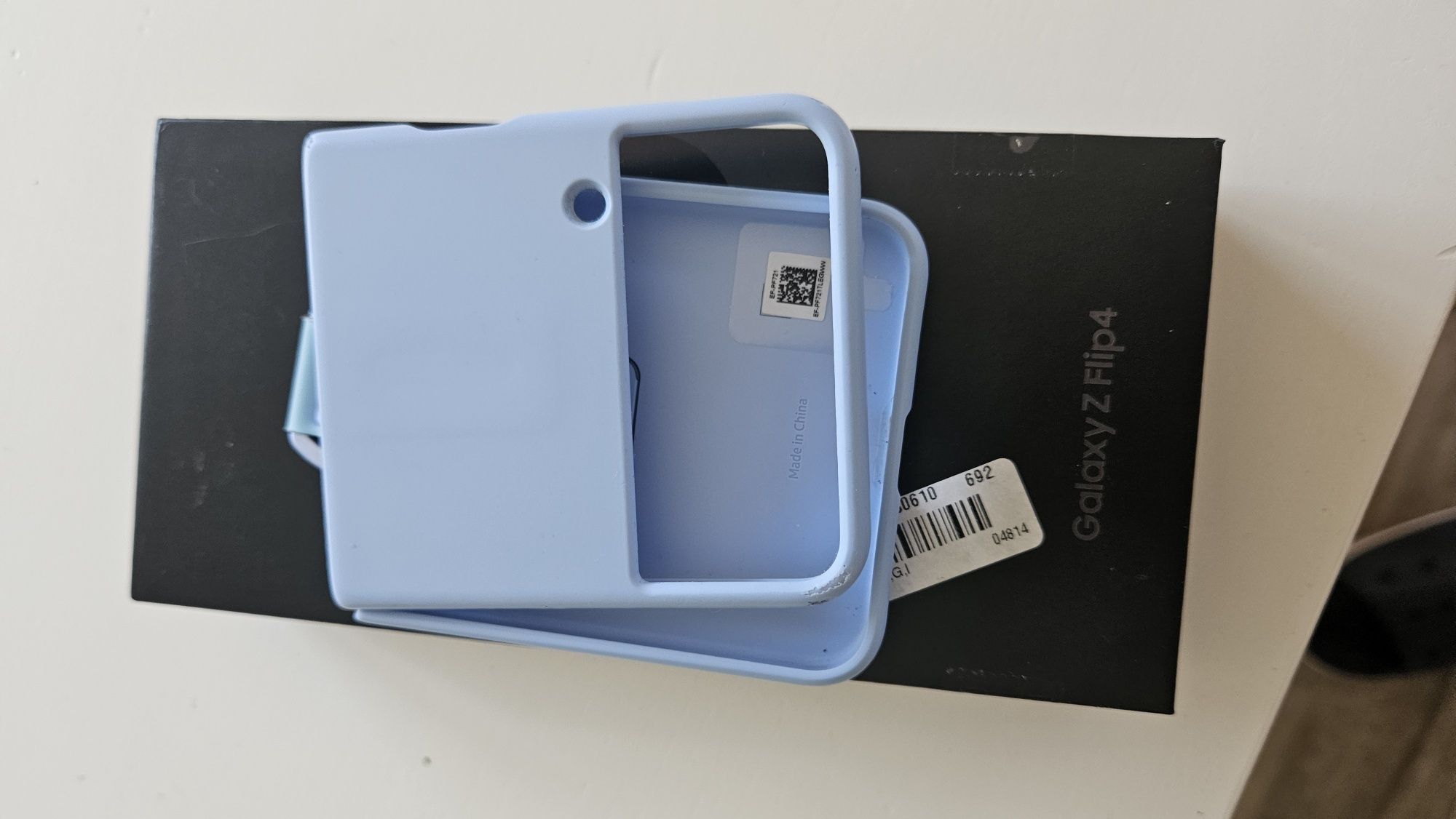 Samsung Galaxy Flip4 256GB + etui gratis