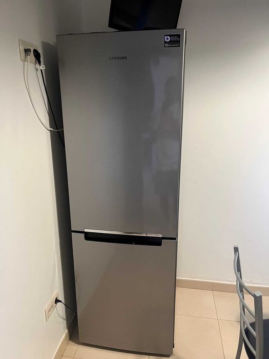 Frigorifico para venda de Inox na zona da Nazare, Leiria.