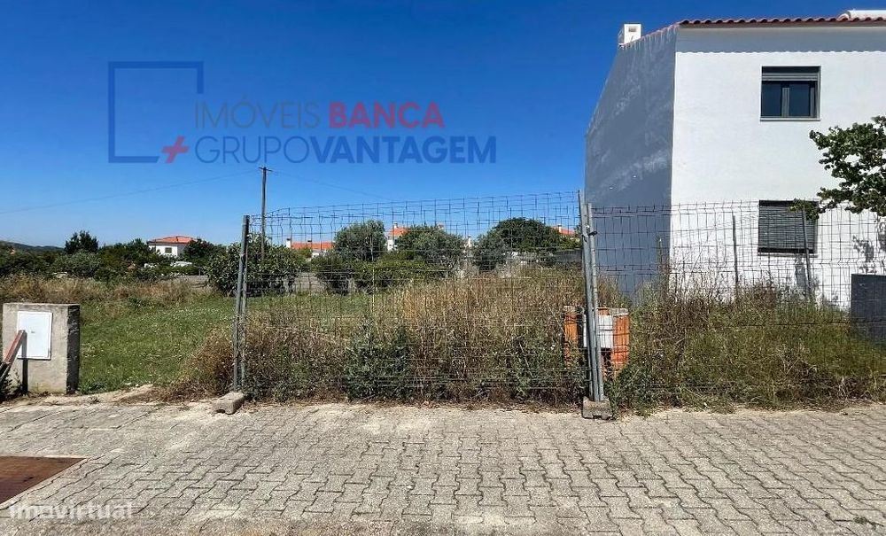 Lote de terreno urbano em Fortios, com 151,60m², destinado à constr...