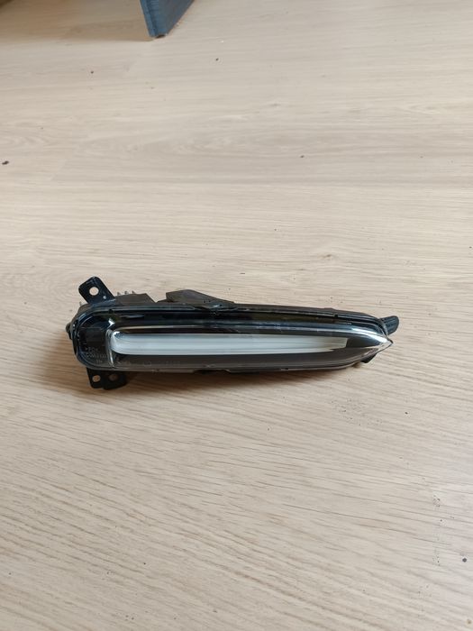 BMW I3 lift 2017- halogen LED DRL prawy