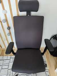 Krzesło biurowe używane