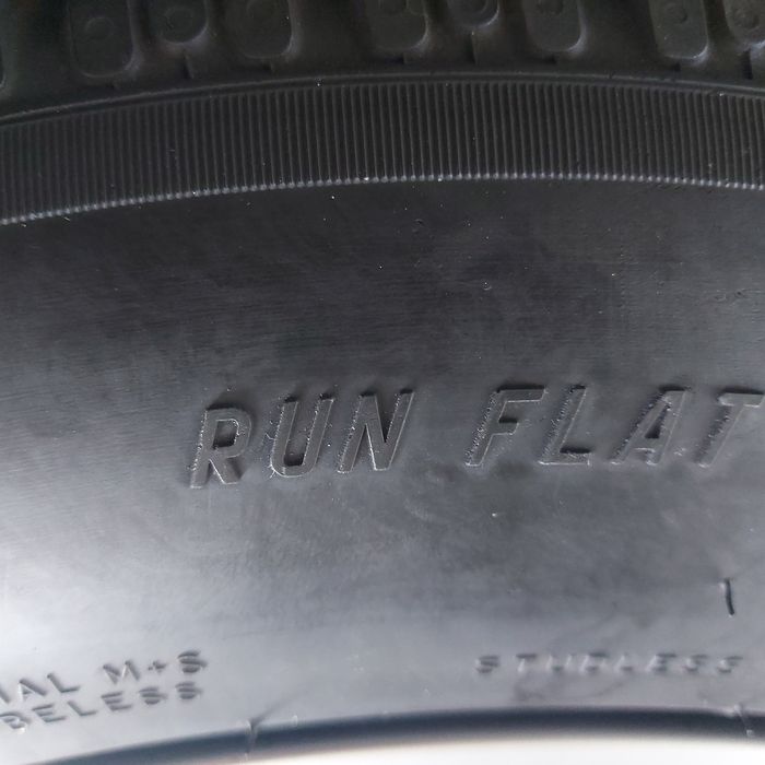 4x 225 60 R17 Pirelli Run-flat