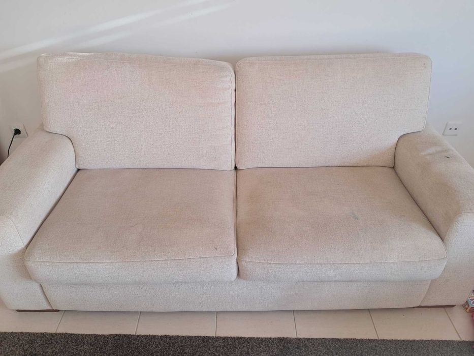Vendo 2 sofás bege