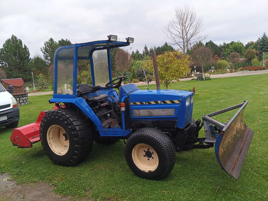 Ciągnik ISEKI TA530F