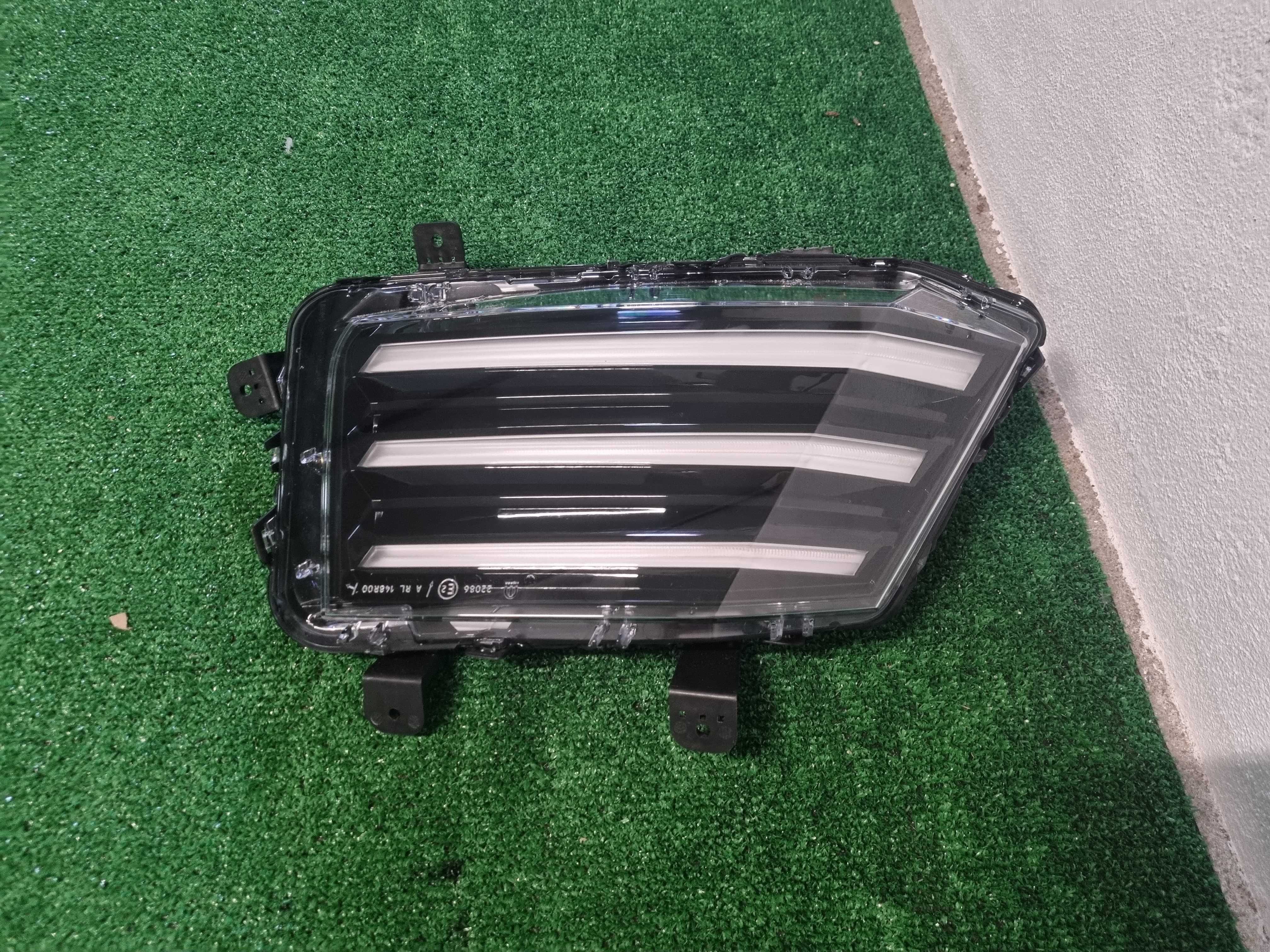 Farolim Diurno Direito Peugeot 208/2008 ORIGINAL NOVO