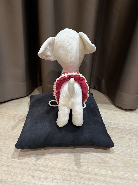 Чичилав Кики + декор подушка ауди