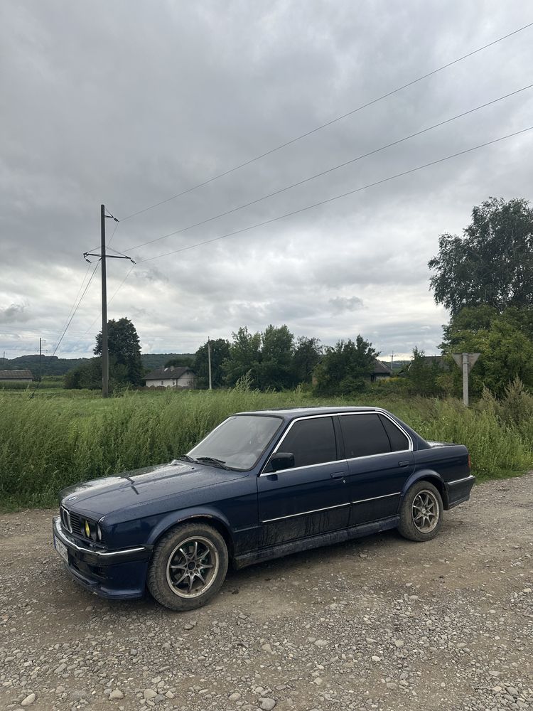 Продам е30 1.8 бензин