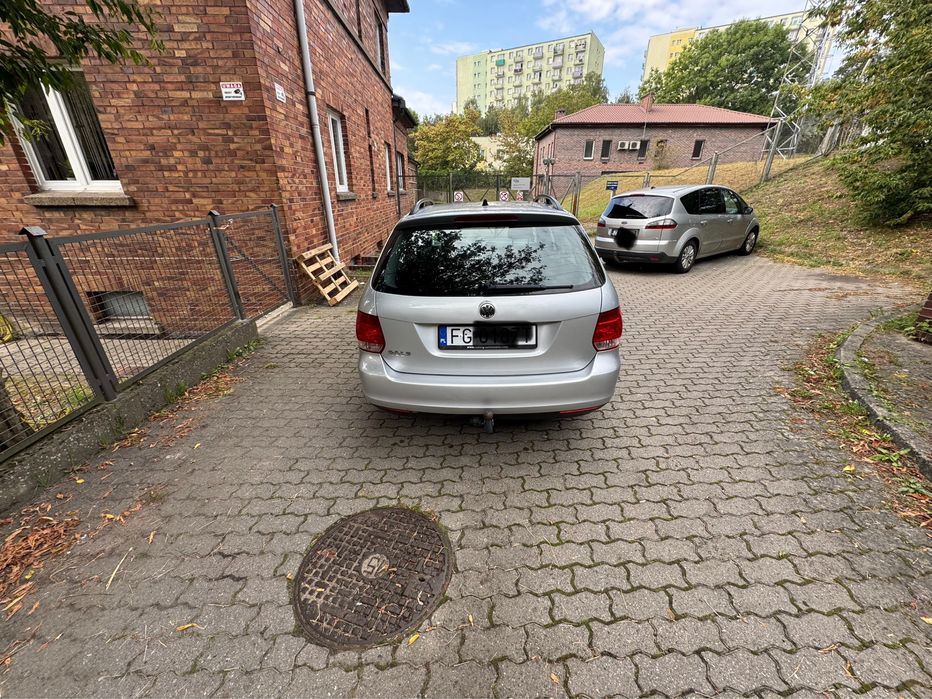 Volkswagen golf V 1.4mpi 2008r