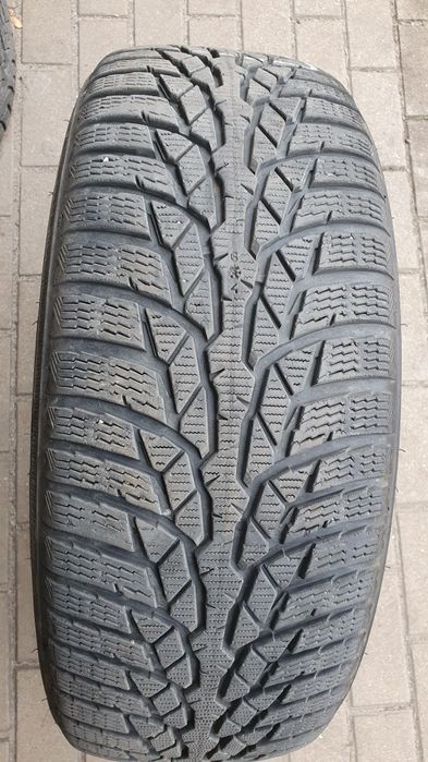 Opony zimowe Nokian WR D4 215/60/16XL