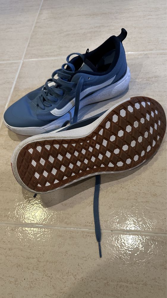 Vans Ultrarange 40.5 como novos