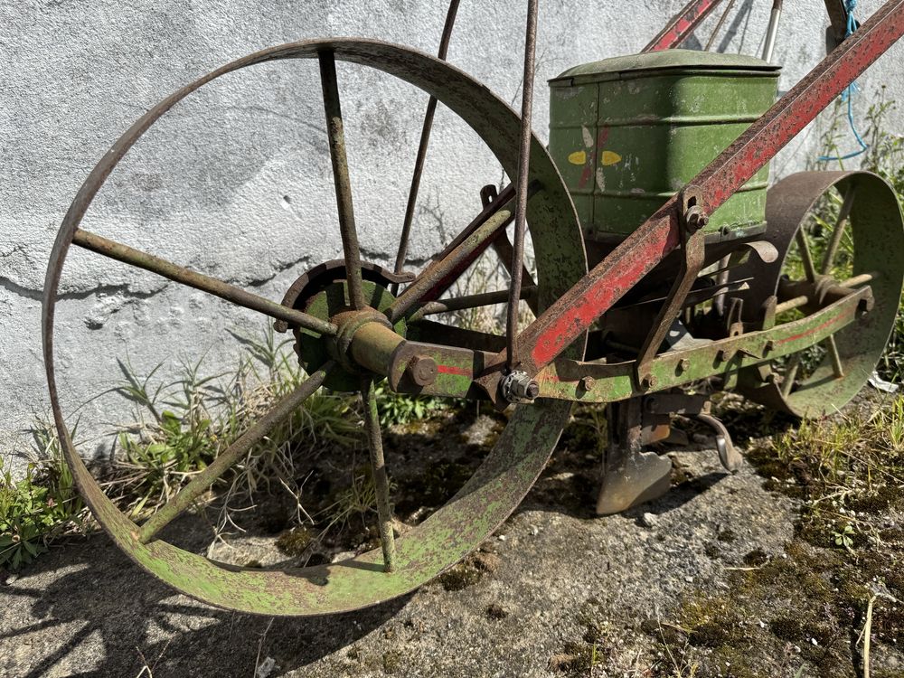 Balança 300kg e semeador