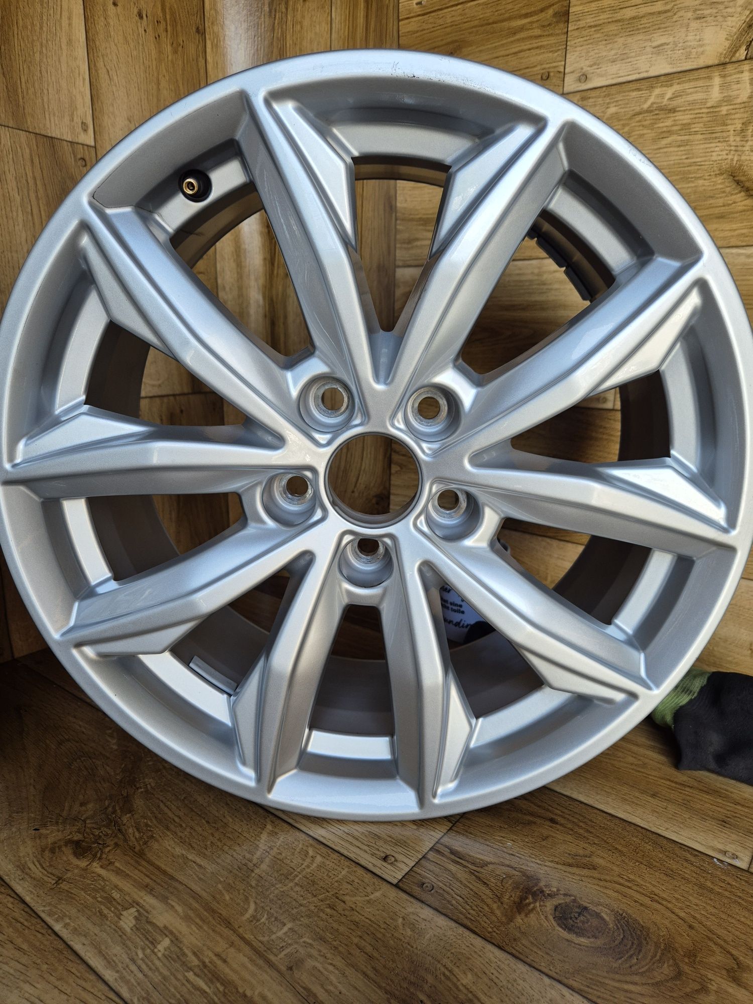 Alufelgi Audi 17 cali 5x112 et34 7j stan bdb
