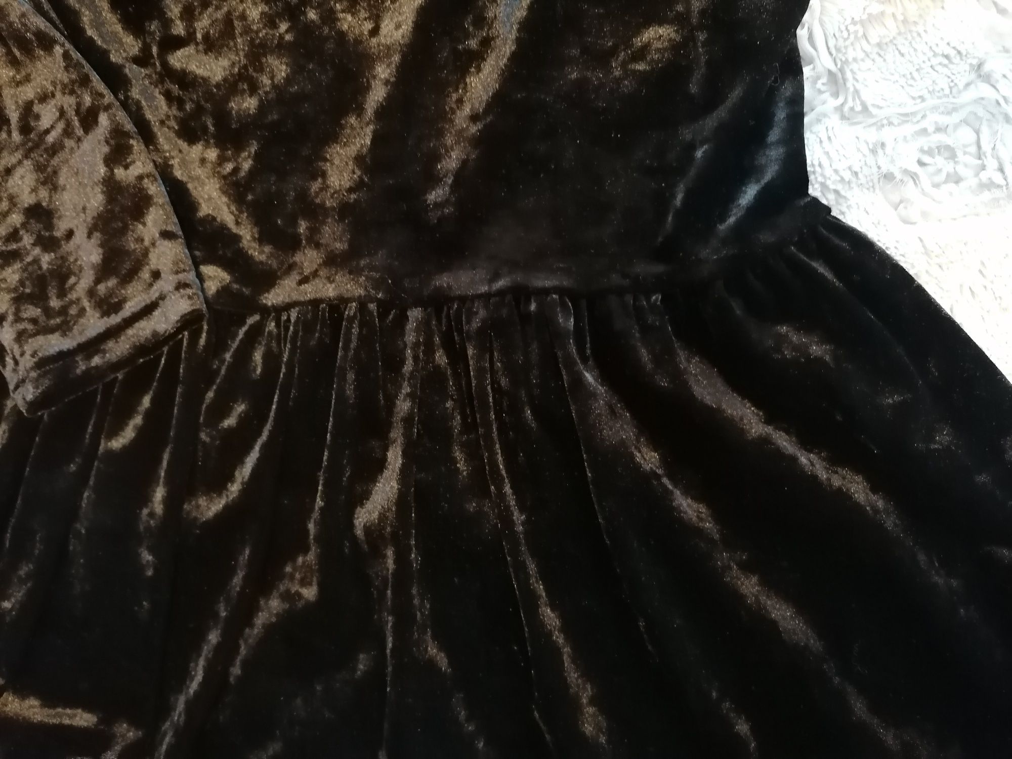 Śliczna czarna welurowa sukienka rozm M/L