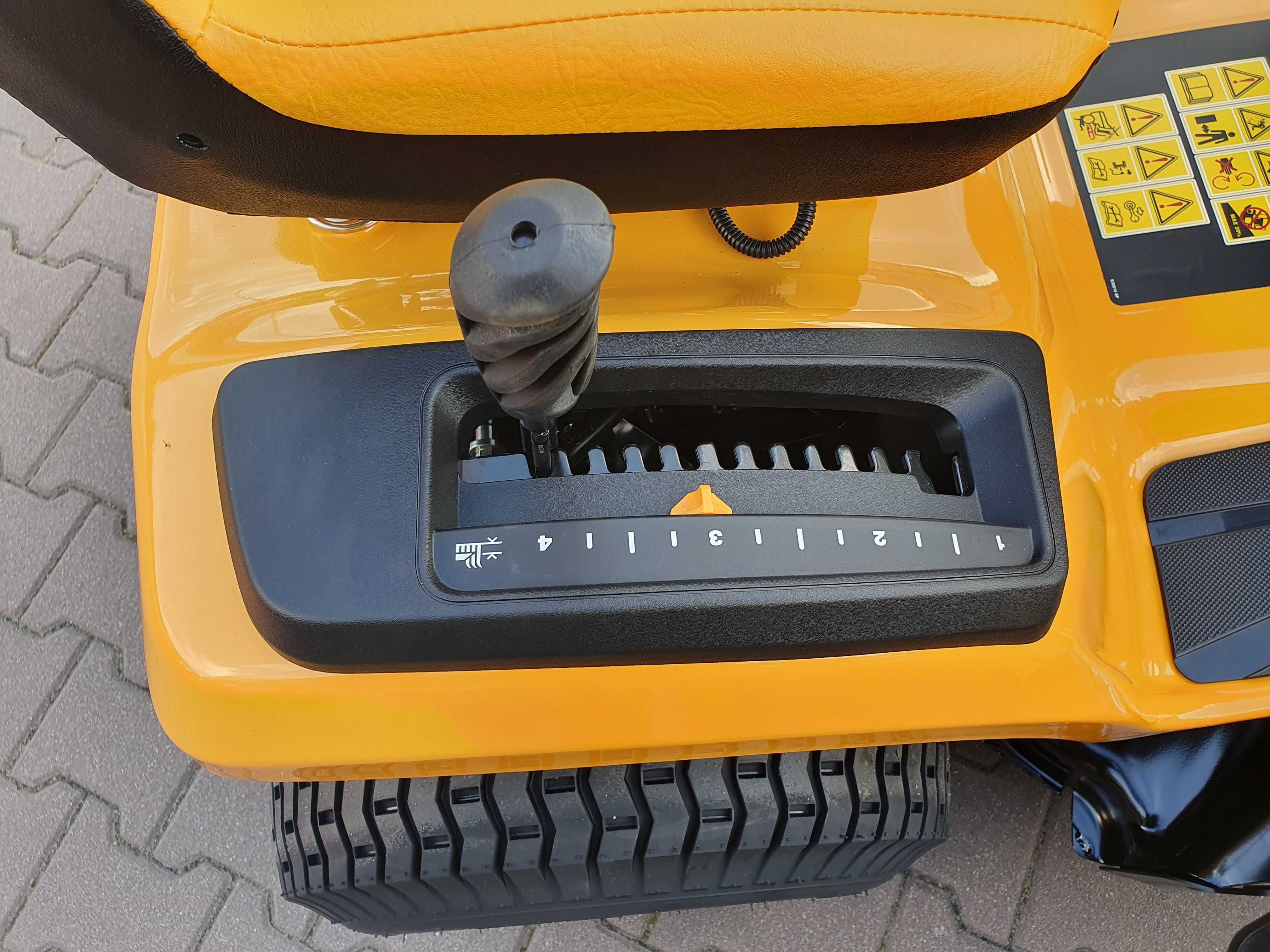 Traktor ogrodowy Cub Cadet XT1 OS96 18KM deck 96 cm Tempomat LEDY