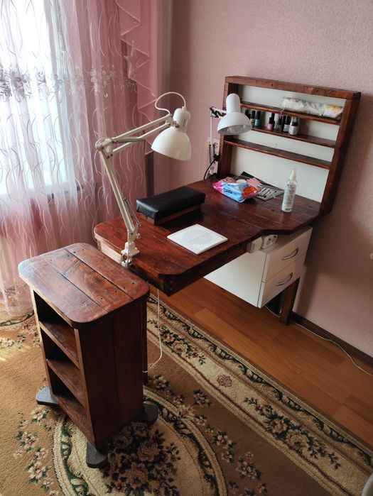 Продам столик манікюрний саморобний