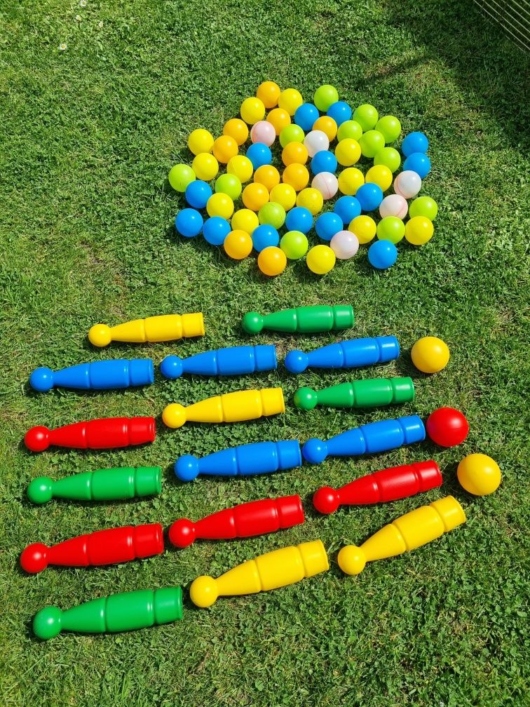 Kręgle piłki zestaw kolorowy na lato ogród
