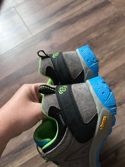 Трекінгові корсівки Brutting