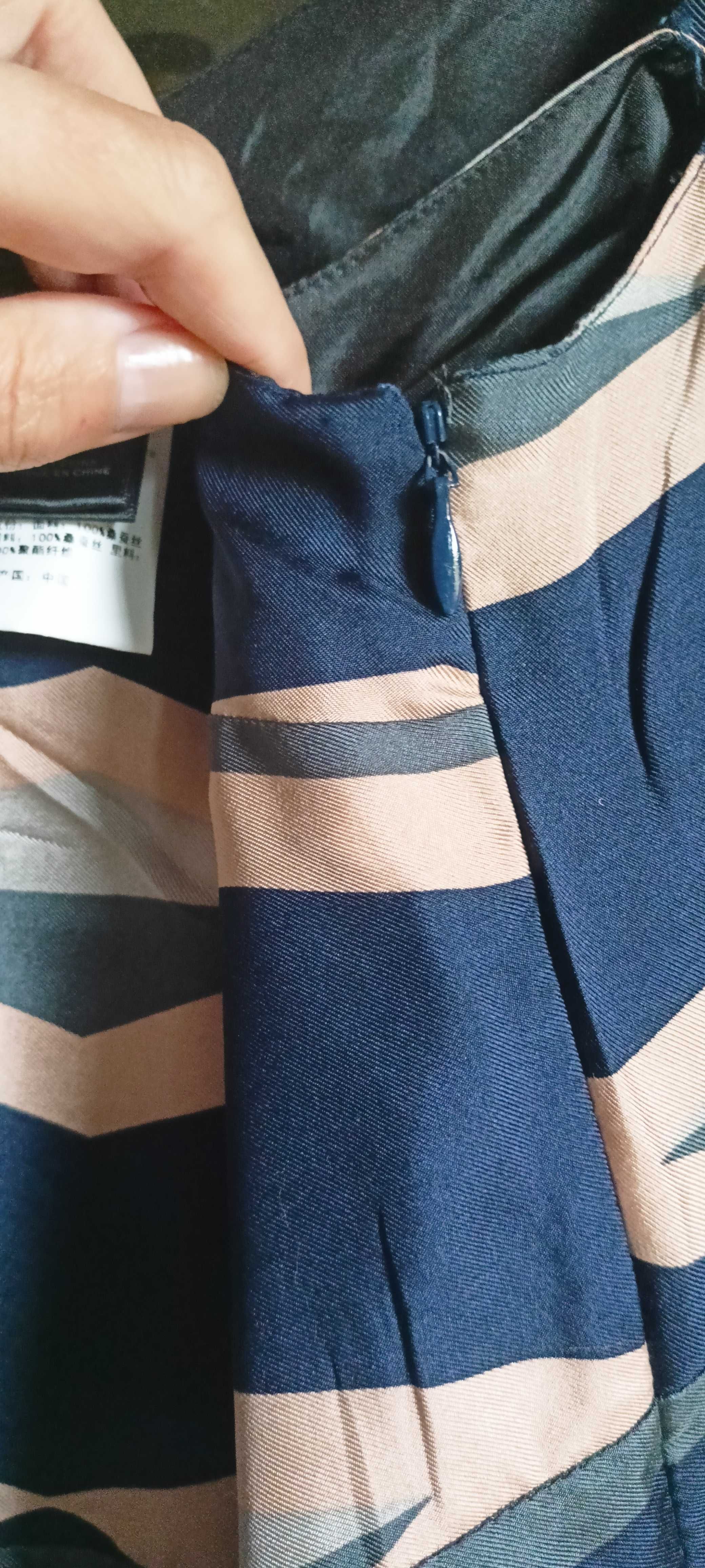 Marc Jacobs jedwabna sukienka